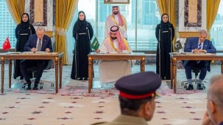 Pakistán aclara su posición en acuerdo con Turquía y Arabia Saudita